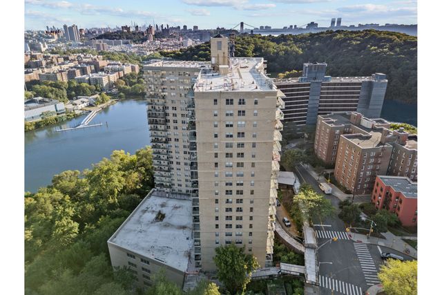 2500 JOHNSON Avenue # 11P, New York City, NY 10463