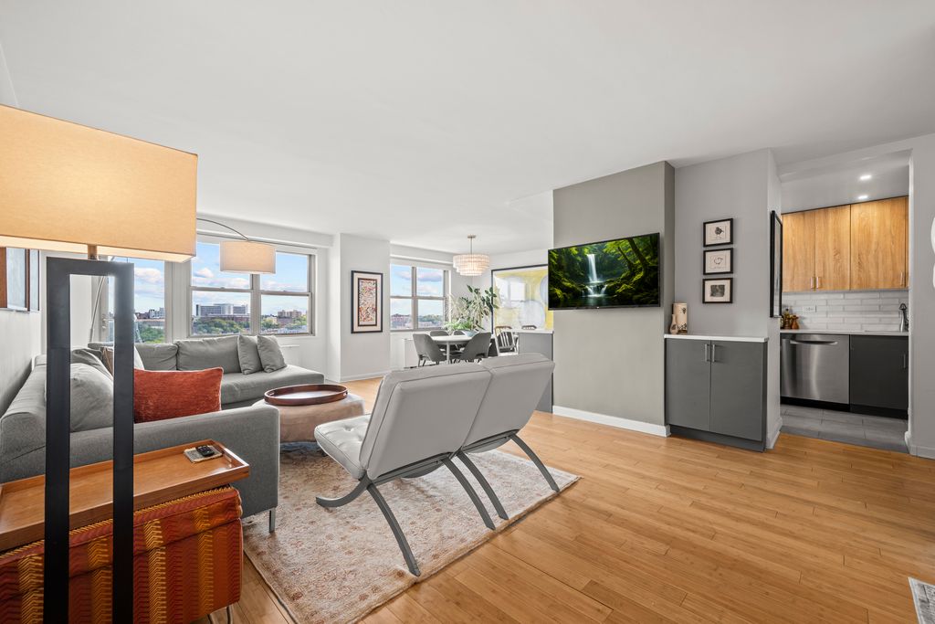 2500 JOHNSON Avenue # 11P, New York City, NY 10463