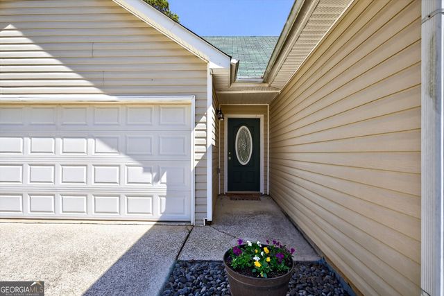 217 Farmbrook Parkway, Stockbridge, GA 30281