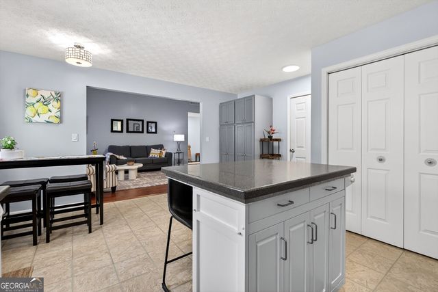 217 Farmbrook Parkway, Stockbridge, GA 30281