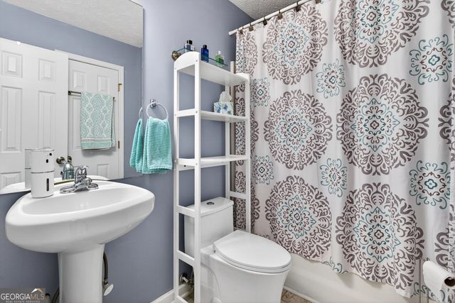 217 Farmbrook Parkway, Stockbridge, GA 30281