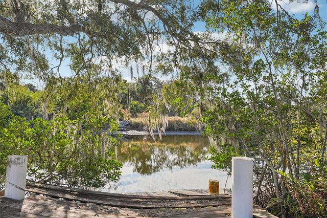 10826 TWIN PALMS RANCH ROAD, Gibsonton, FL 33534