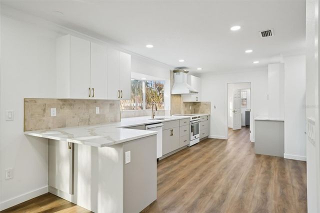 10826 TWIN PALMS RANCH ROAD, Gibsonton, FL 33534