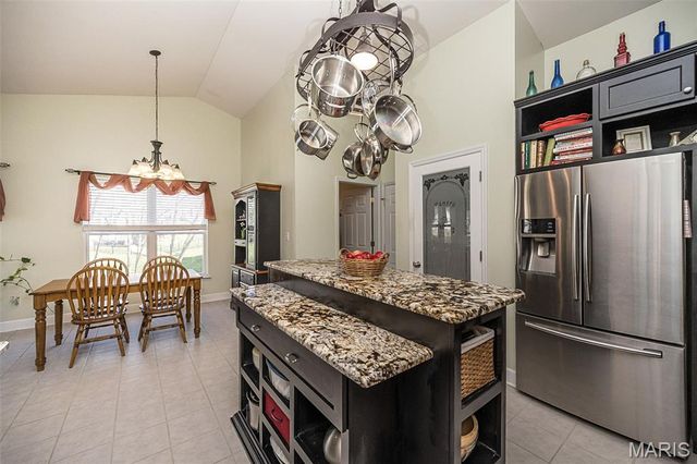 1403 Grizzly Hollow, Wentzville, MO 63385