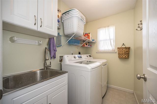 1403 Grizzly Hollow, Wentzville, MO 63385