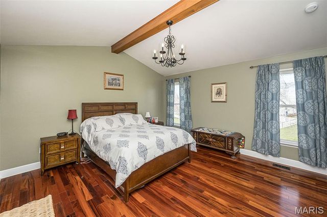 1403 Grizzly Hollow, Wentzville, MO 63385