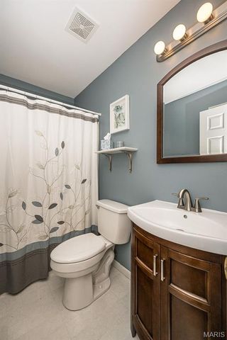 1403 Grizzly Hollow, Wentzville, MO 63385