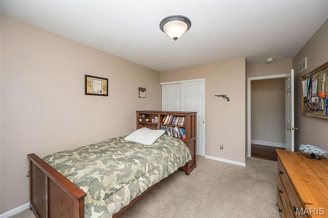 1403 Grizzly Hollow, Wentzville, MO 63385