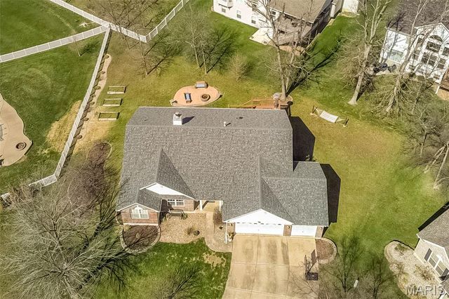 1403 Grizzly Hollow, Wentzville, MO 63385