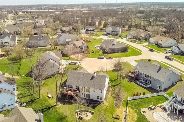 1403 Grizzly Hollow, Wentzville, MO 63385