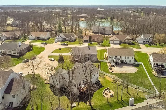 1403 Grizzly Hollow, Wentzville, MO 63385