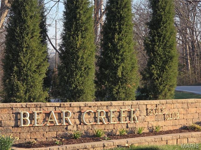 1403 Grizzly Hollow, Wentzville, MO 63385