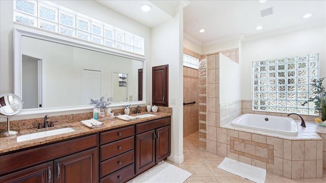 3754 EAGLE HAMMOCK DRIVE, Sarasota, FL 34240
