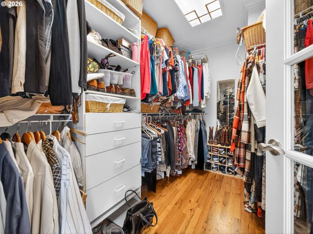 20556 S MAY Rd, Oregon City, OR 97045