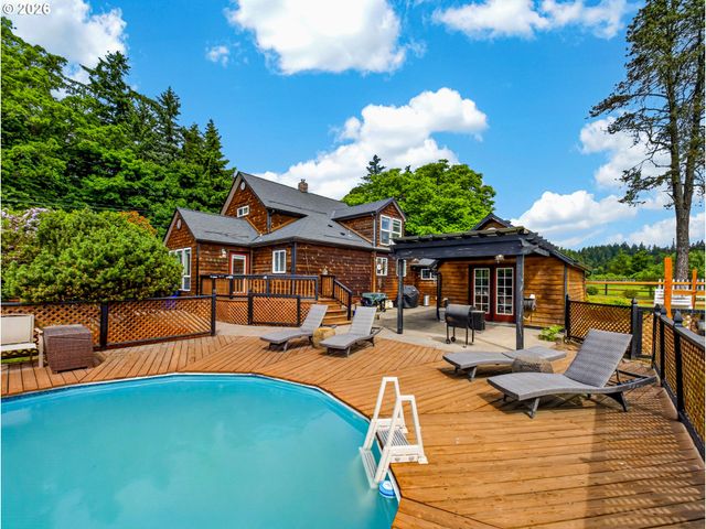 20556 S MAY Rd, Oregon City, OR 97045