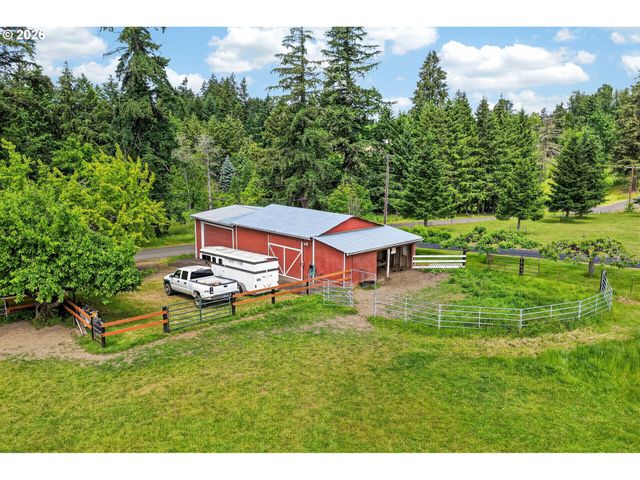 20556 S MAY Rd, Oregon City, OR 97045
