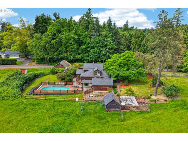 20556 S MAY Rd, Oregon City, OR 97045