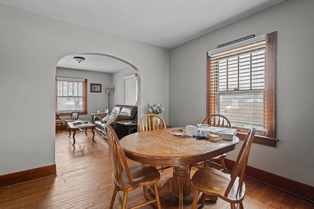 2324 18th B Street, Moline, IL 61265