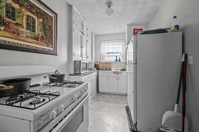 2324 18th B Street, Moline, IL 61265