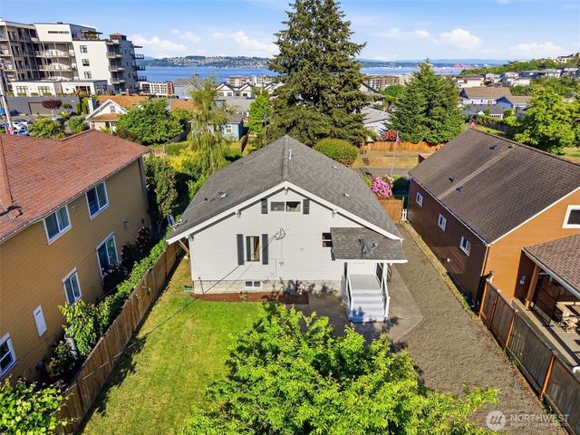 5122 N Shirley Street, Ruston, WA 98407