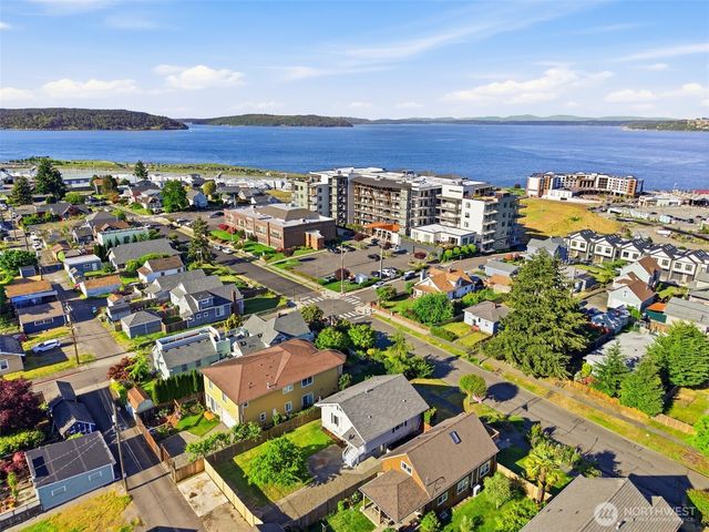 5122 N Shirley Street, Ruston, WA 98407