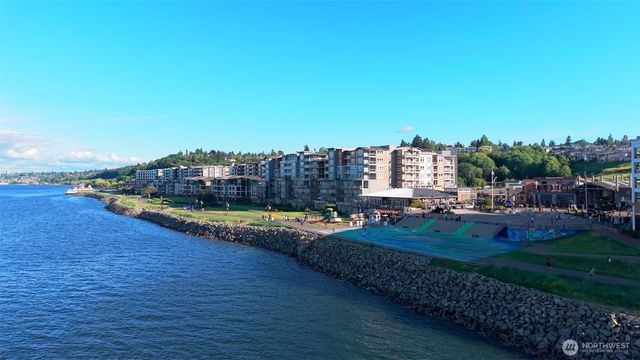 5122 N Shirley Street, Ruston, WA 98407