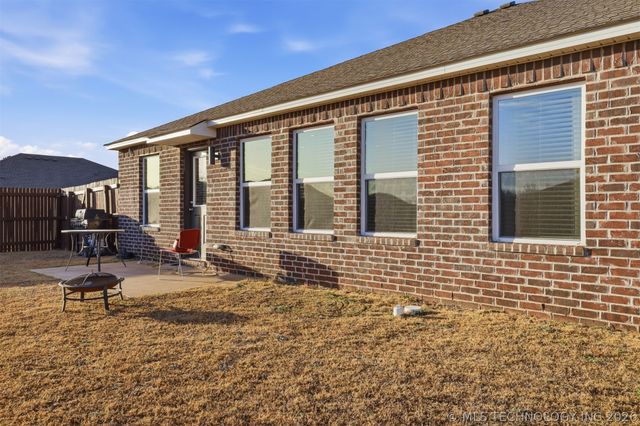 7506 E 159th Street S, Bixby, OK 74008