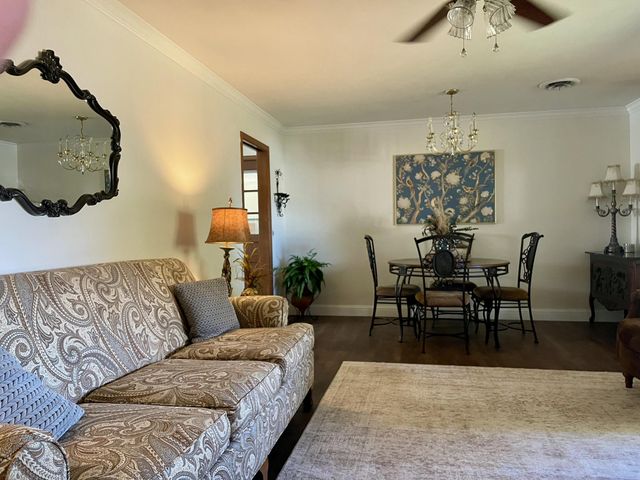 1004 MISSION DR, Boonville, MO 65233