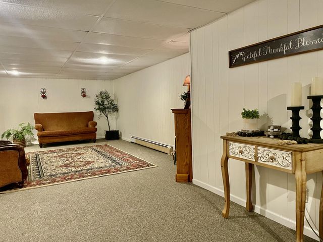 1004 MISSION DR, Boonville, MO 65233