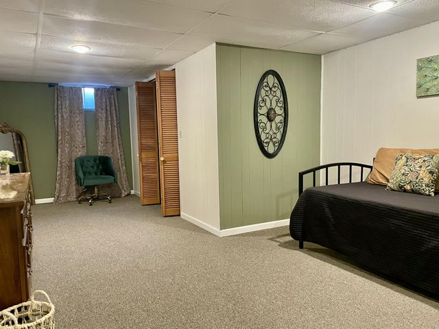 1004 MISSION DR, Boonville, MO 65233