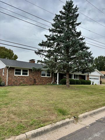 1004 MISSION DR, Boonville, MO 65233