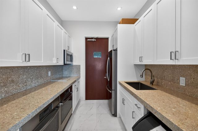 3200 N Ocean Boulevard 1907, Fort Lauderdale, FL 33308