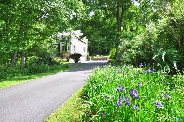 12 Revere Road, New Milford, CT 06776