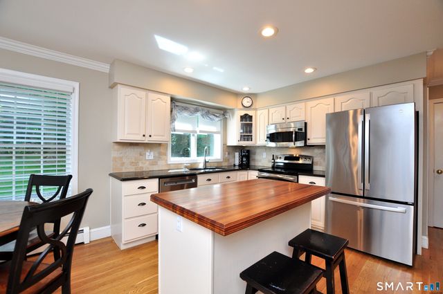 12 Revere Road, New Milford, CT 06776
