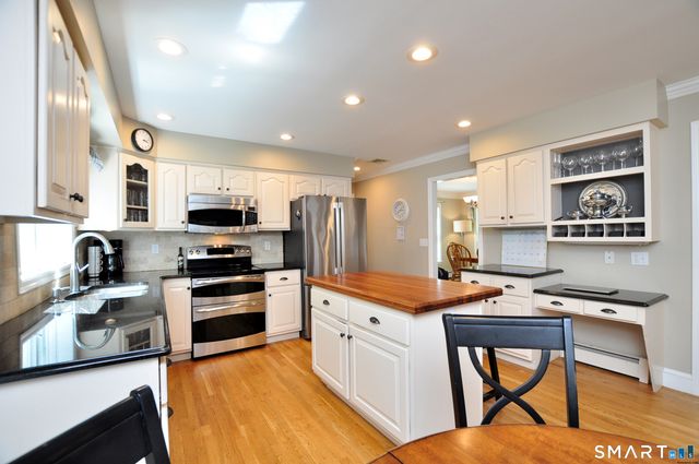 12 Revere Road, New Milford, CT 06776