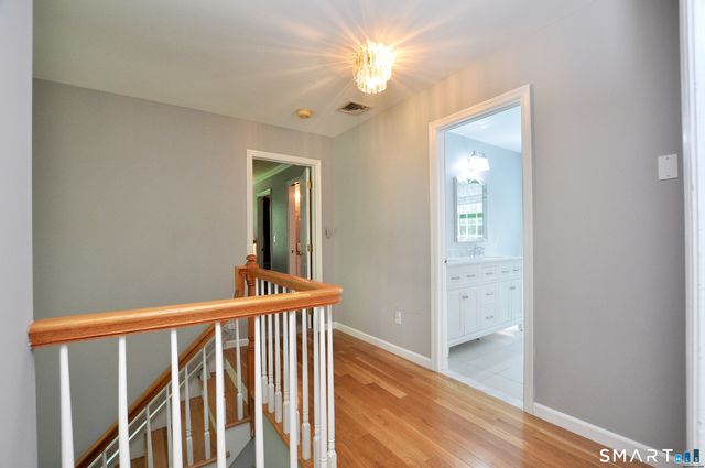 12 Revere Road, New Milford, CT 06776