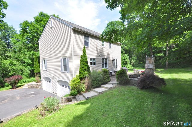 12 Revere Road, New Milford, CT 06776