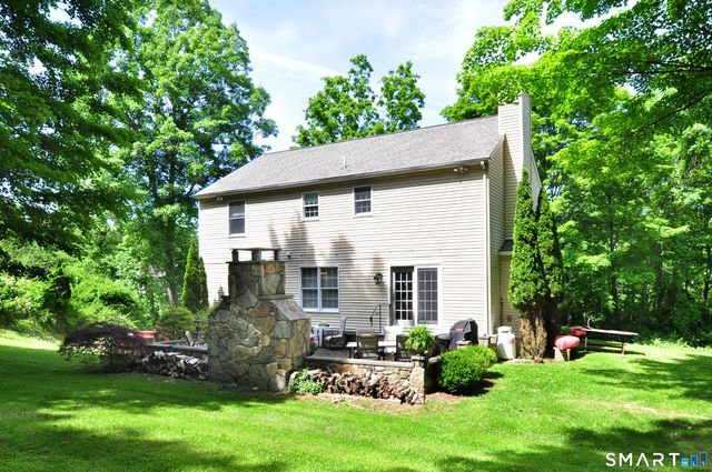 12 Revere Road, New Milford, CT 06776