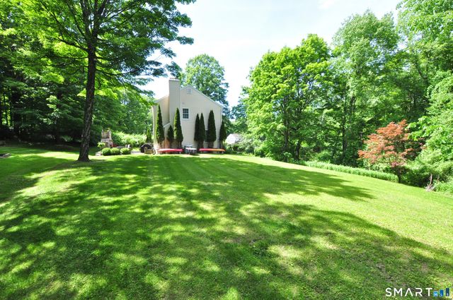 12 Revere Road, New Milford, CT 06776