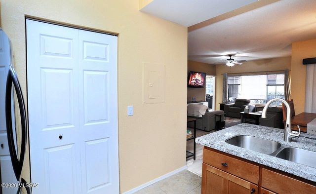 1500 E Pusch Wilderness Dr Unit 8104, Tucson, AZ 85737