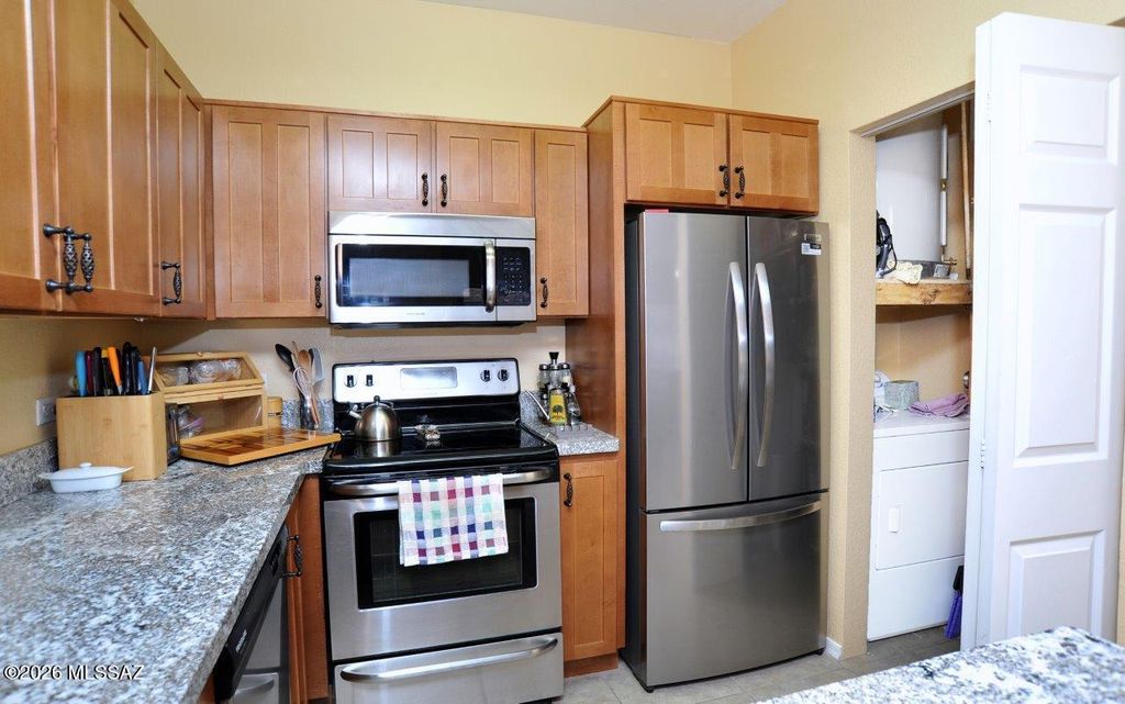 Image 16 of property listing at 1500 E Pusch Wilderness Dr Unit 8104, Tucson, AZ 85737