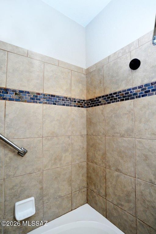 Image 23 of property listing at 1500 E Pusch Wilderness Dr Unit 8104, Tucson, AZ 85737