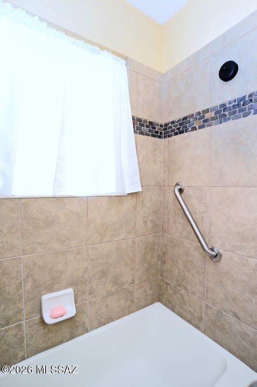 Image 28 of property listing at 1500 E Pusch Wilderness Dr Unit 8104, Tucson, AZ 85737