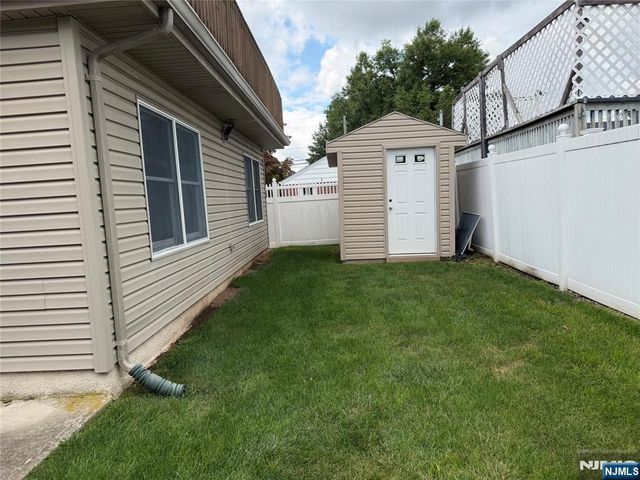 87 McKinley Avenue, Lodi, NJ 07644