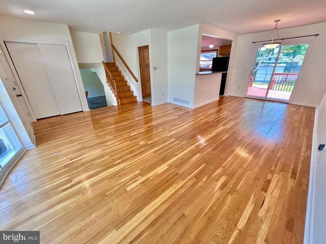 986 SHERBROOK CIR, Somerdale, NJ 08083