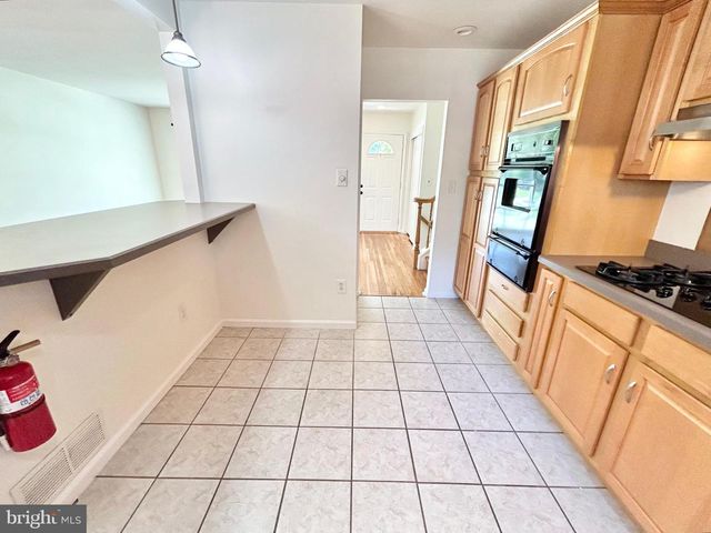 986 SHERBROOK CIR, Somerdale, NJ 08083