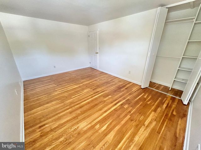 986 SHERBROOK CIR, Somerdale, NJ 08083