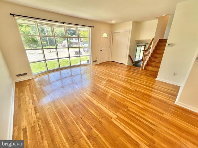 986 SHERBROOK CIR, Somerdale, NJ 08083