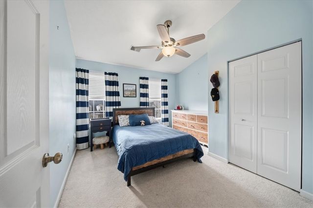 157 Kensington Dr, Ohio Twp, PA 15237