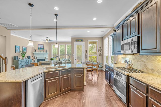 43 Hearthshire Circle Circle, The Woodlands, TX 77354